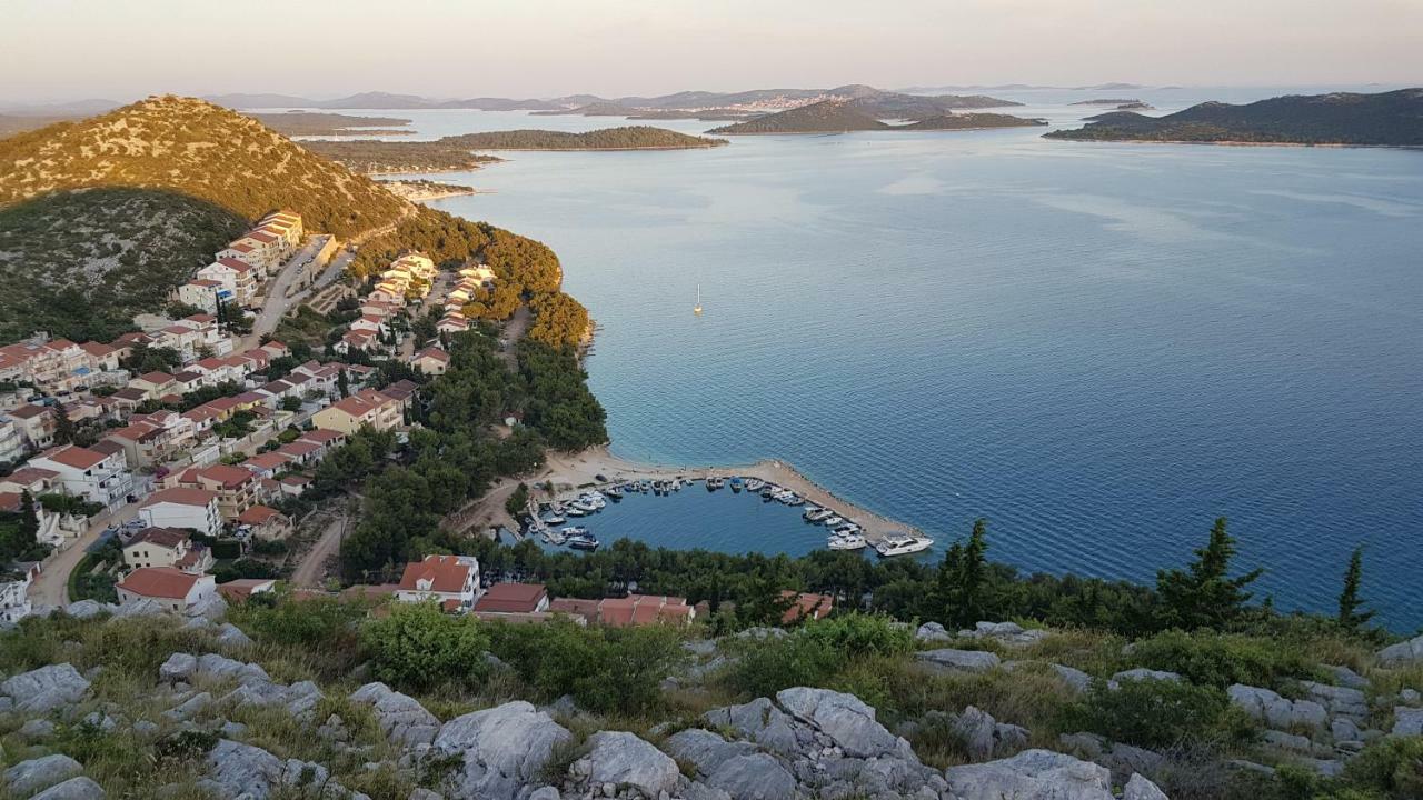 Apartments Toni Na Moru Drage Luaran gambar